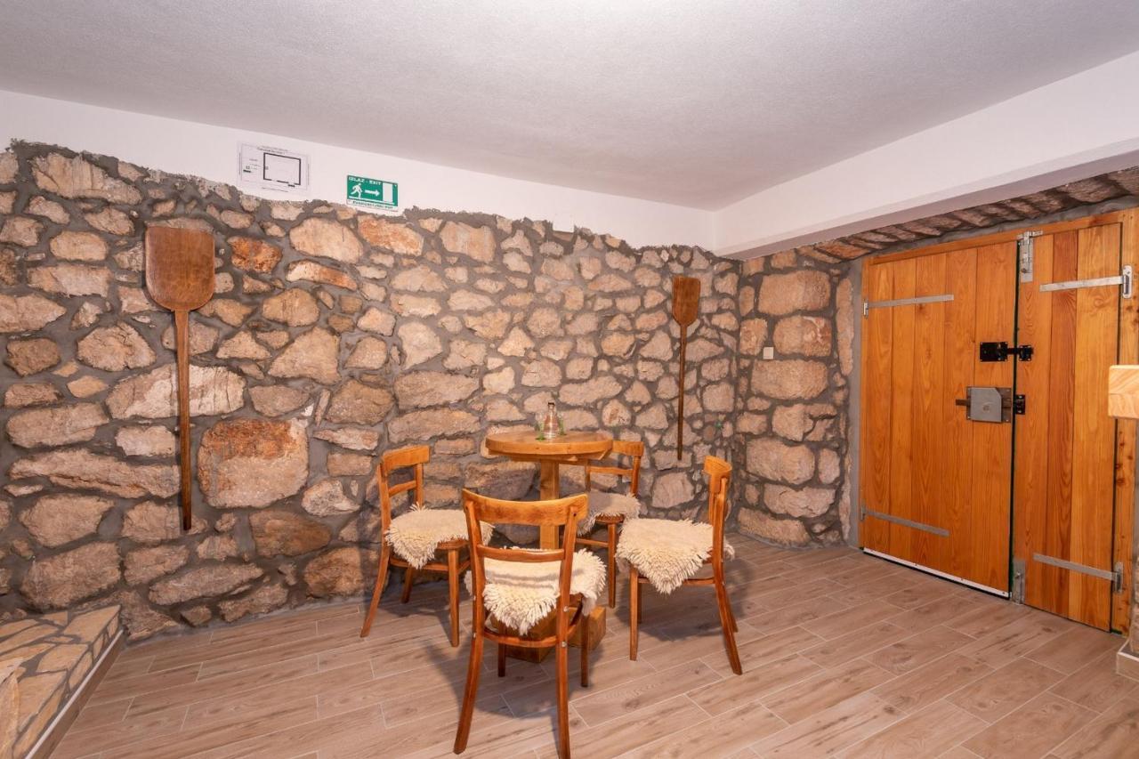 Villa Lazini Dvori Stasevica Exteriör bild
